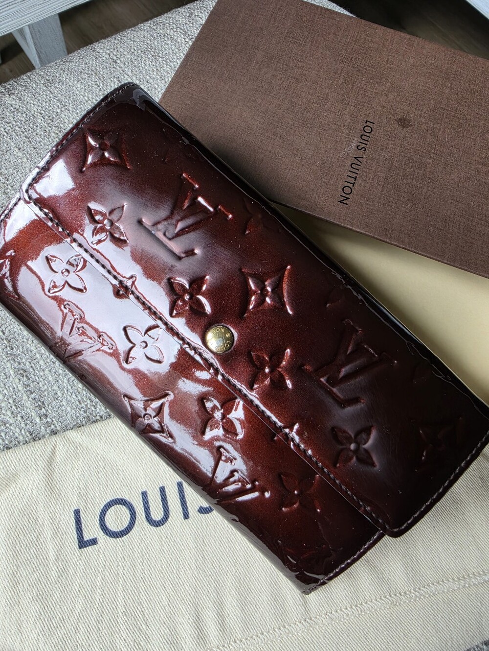 Authentic Louis Vuitton Sarah Patent Monogram Wallet in Deep Burgundy - Picture 7 of 14